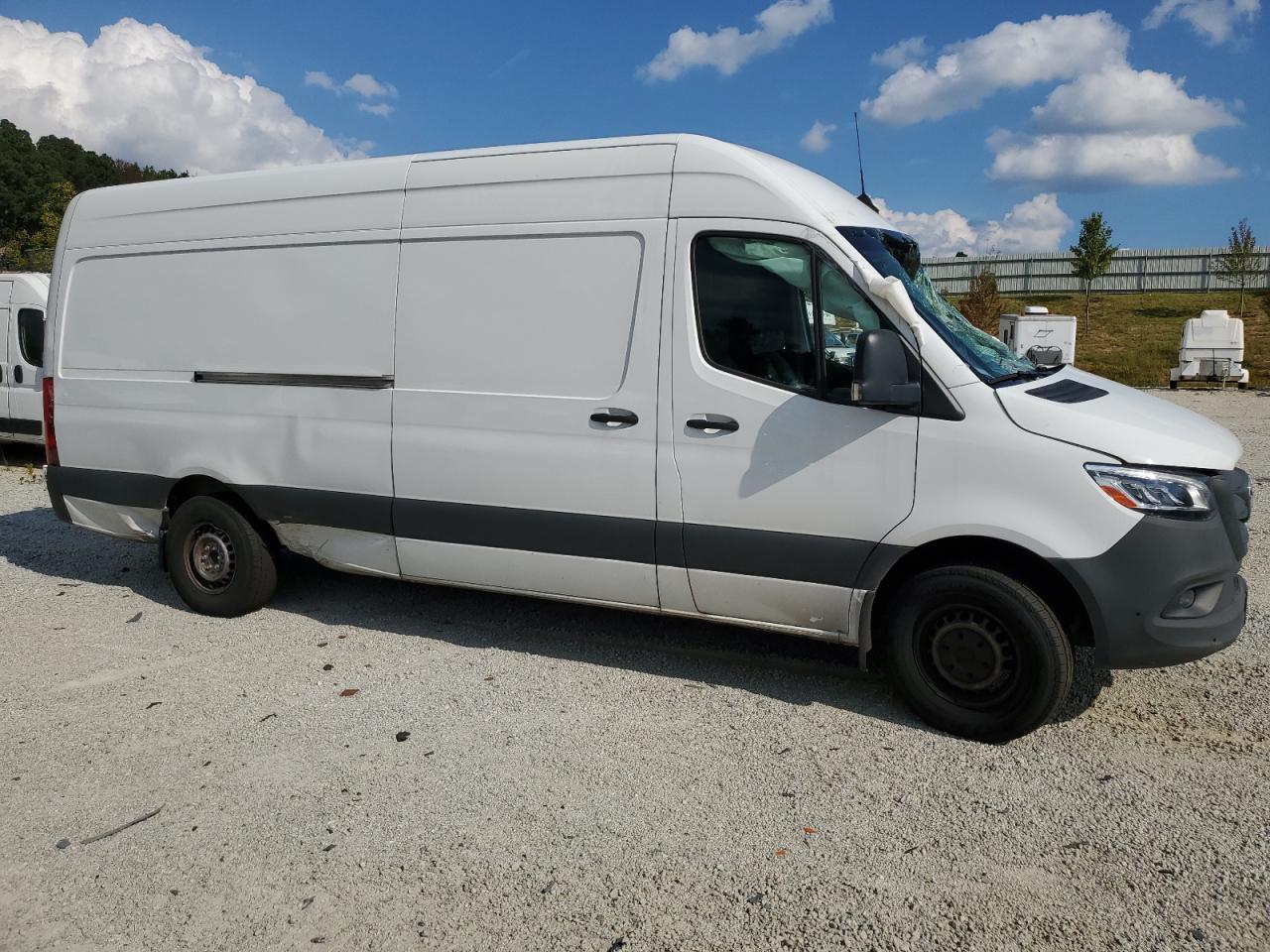 MERCEDES-BENZ SPRINTER 2500