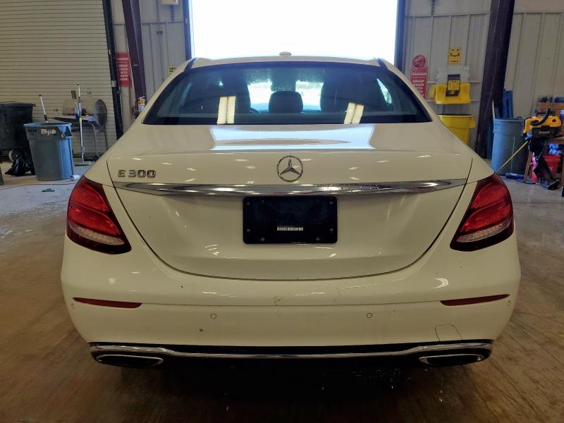 2017 MERCEDES-BENZ E 300 WDDZF4JB6HA064732