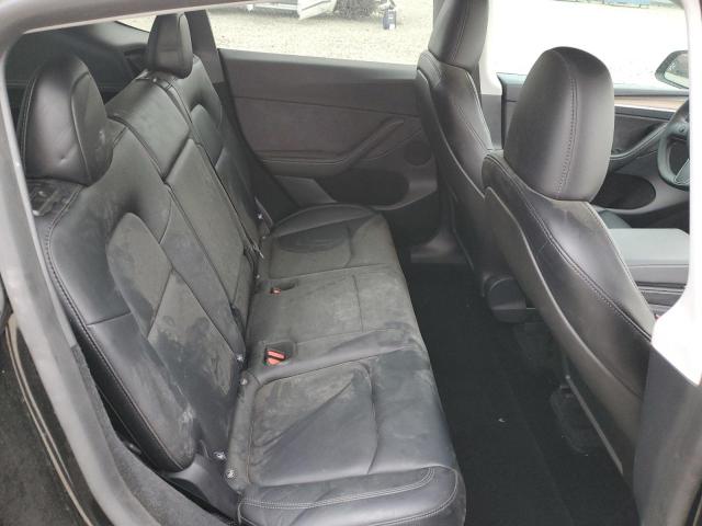 2024 TESLA MODEL Y 7SAYGDEF9RF213940