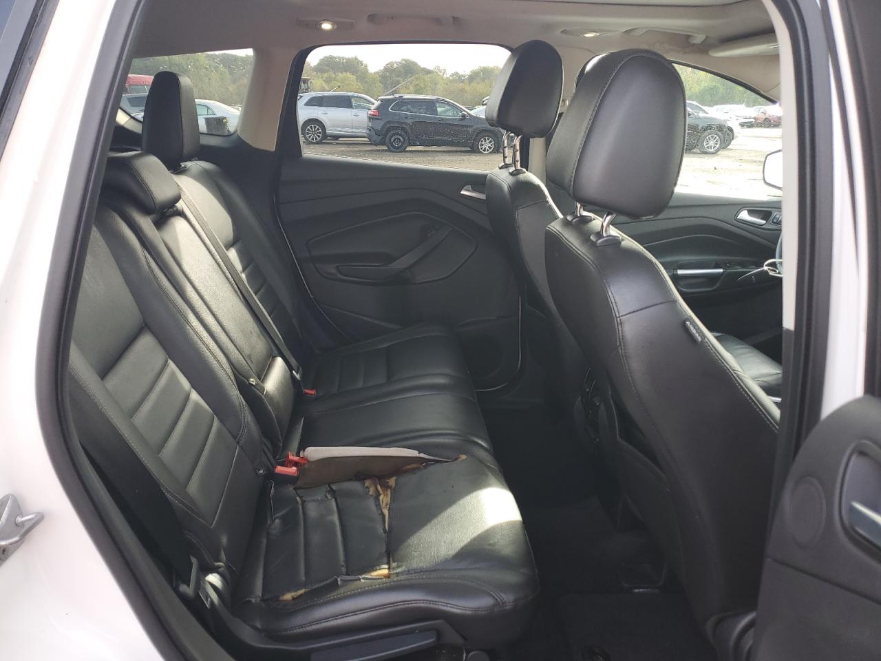 FORD ESCAPE TITANIUM