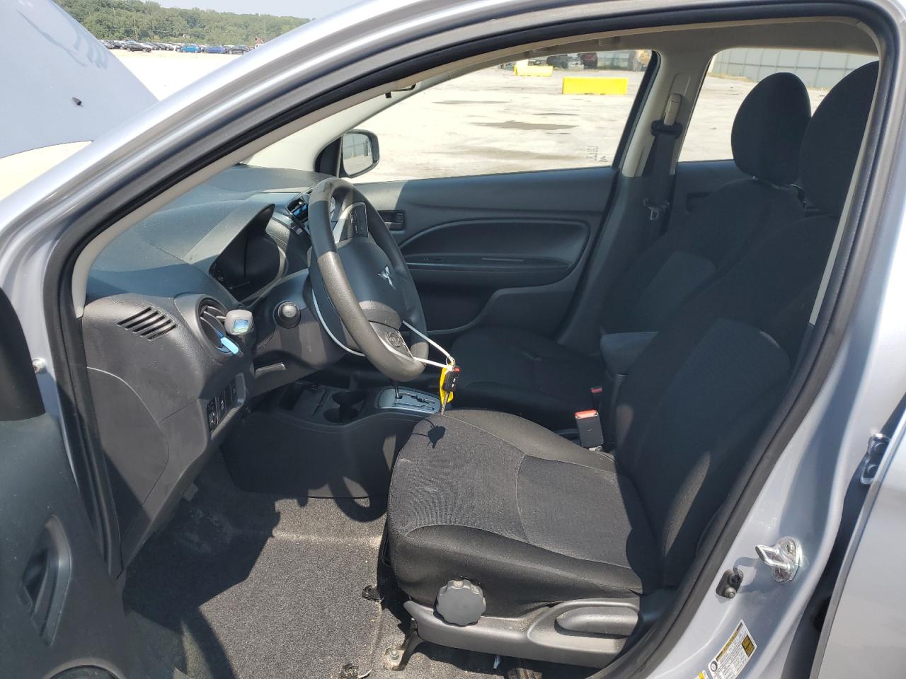 MITSUBISHI MIRAGE G4 ES