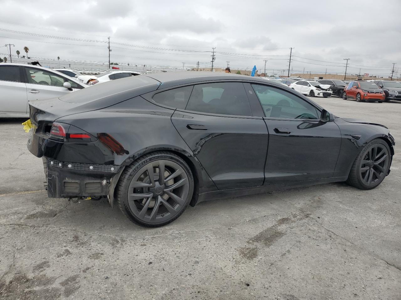 TESLA MODEL S