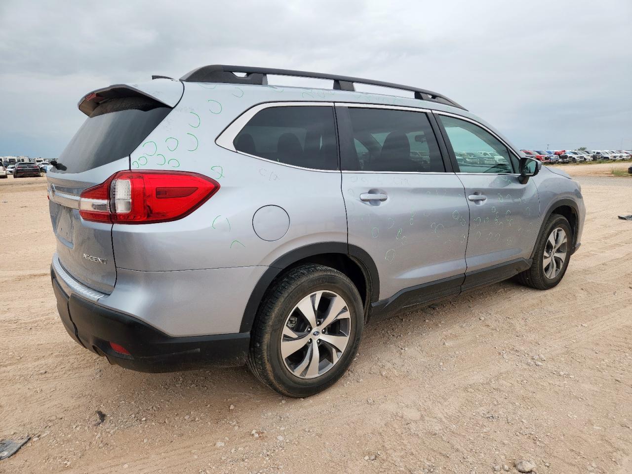 SUBARU ASCENT PREMIUM
