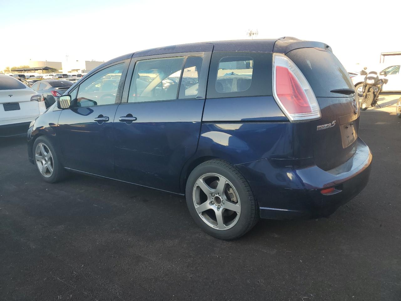 MAZDA 5