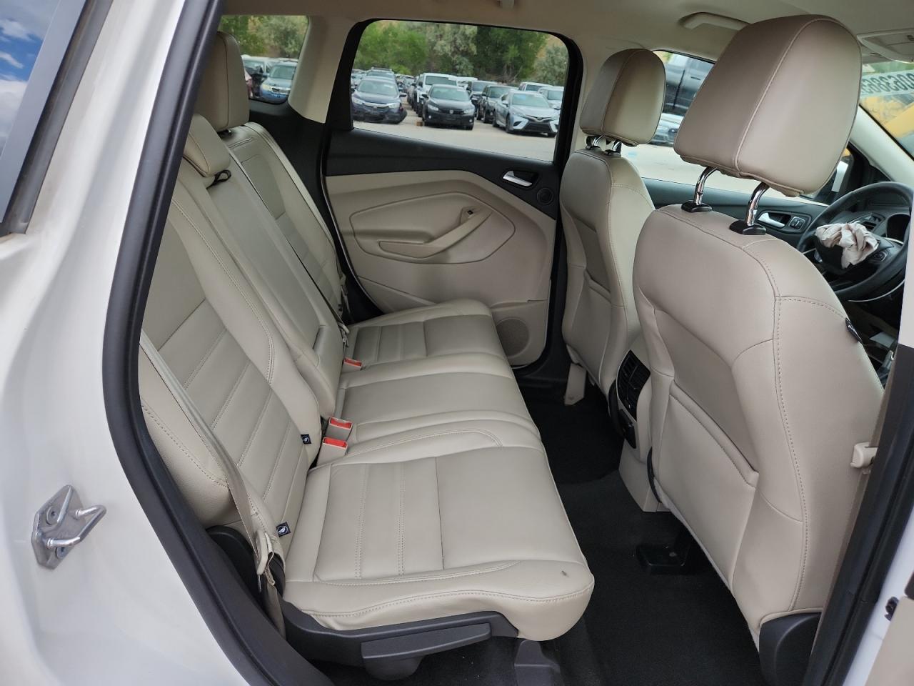 FORD ESCAPE TITANIUM