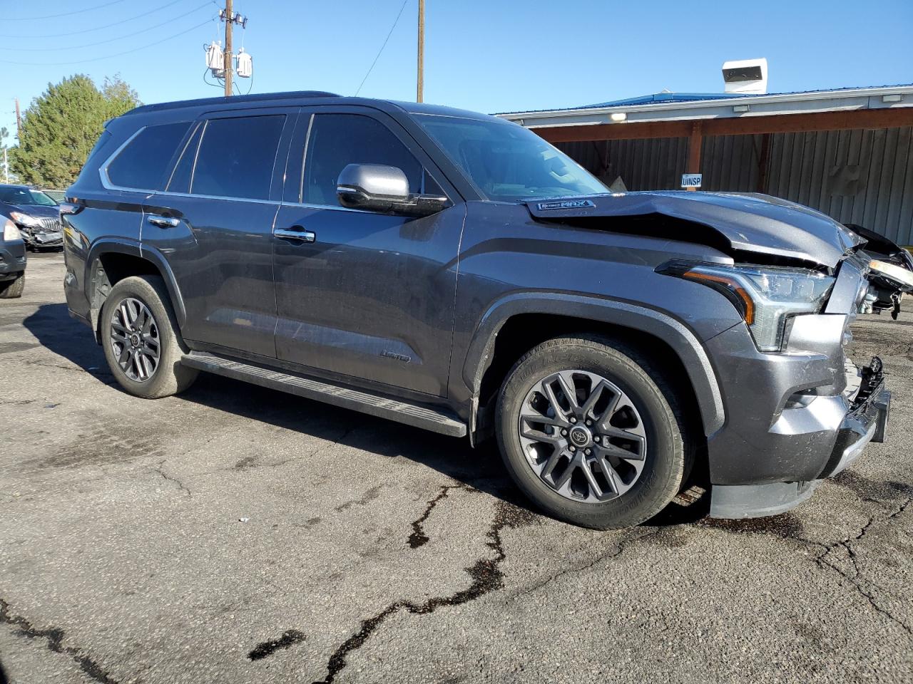 TOYOTA SEQUOIA SR5