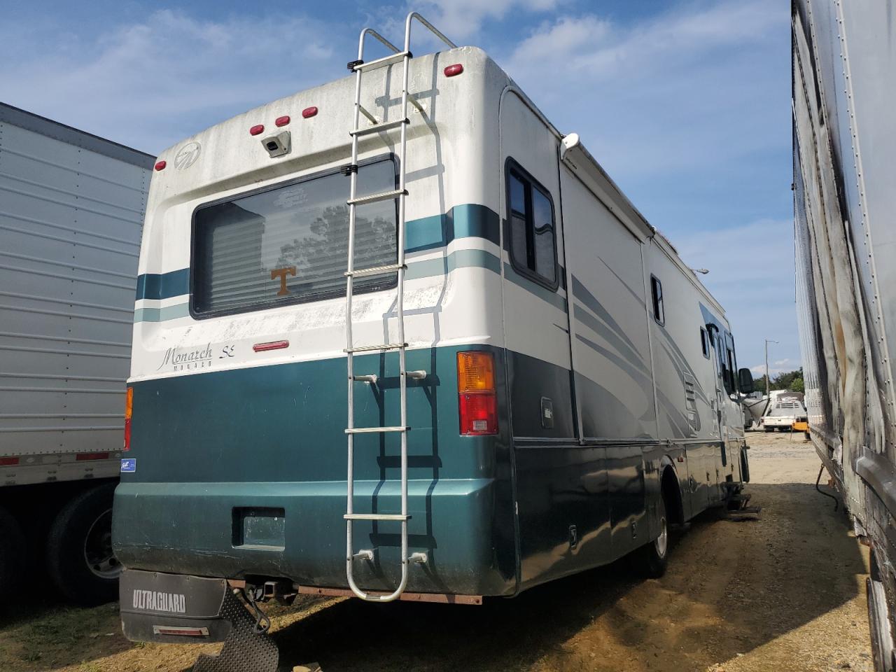 Lot #3246801856 2005 WORKHORSE CUSTOM CHASSIS MOTORHOME