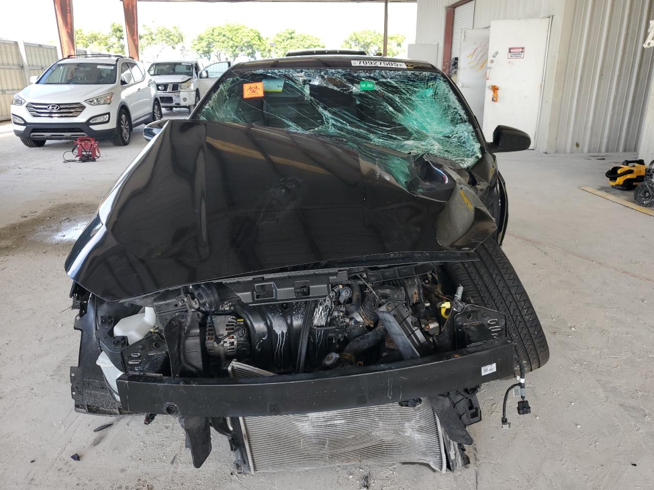 HYUNDAI VELOSTER BASE