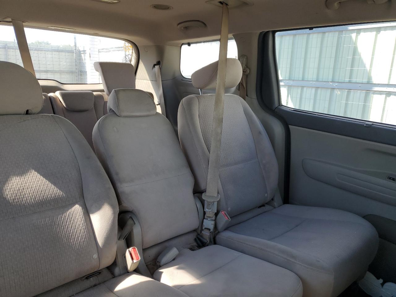 Lot #3232310884 2016 KIA SEDONA LX