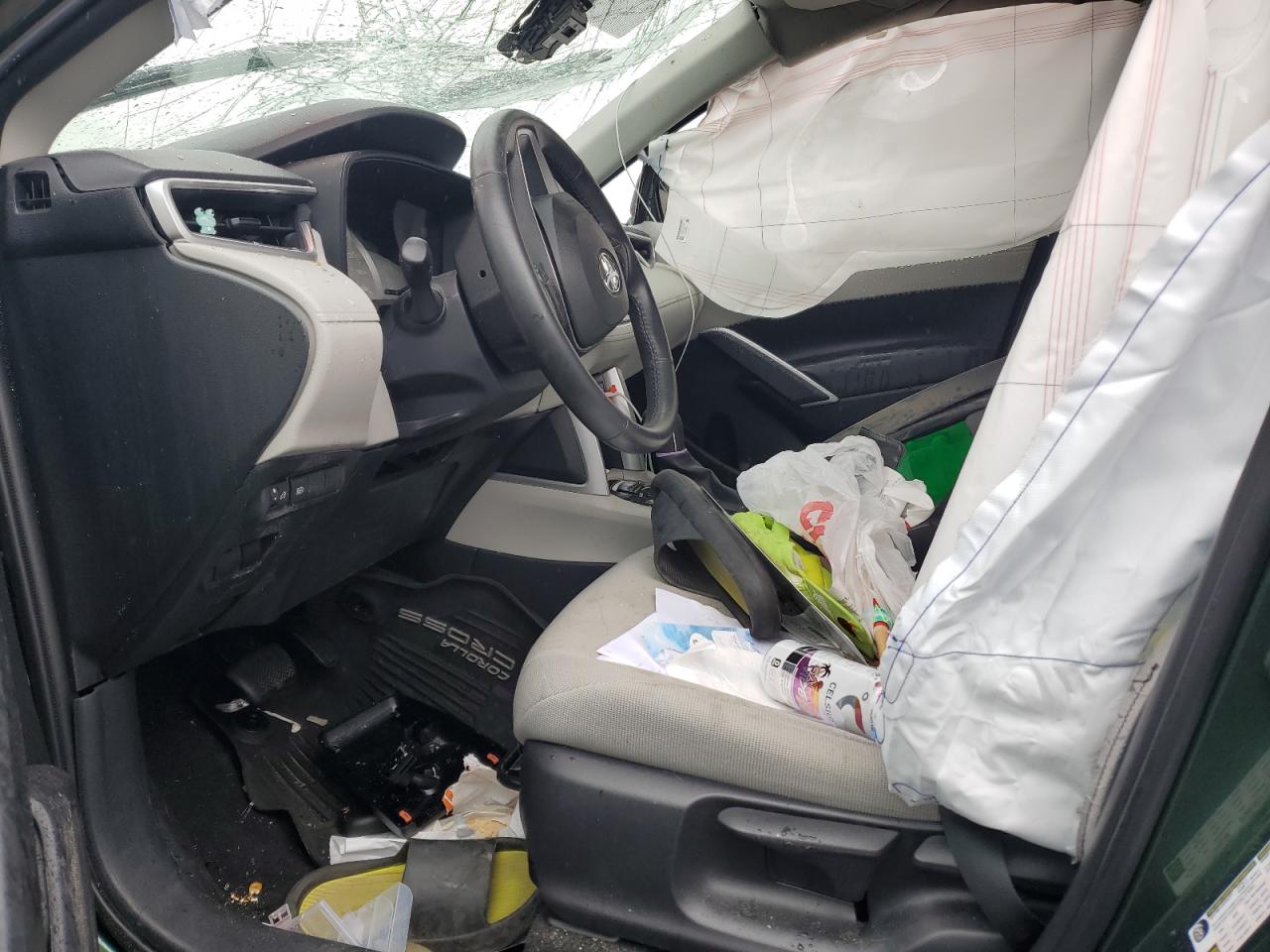 TOYOTA COROLLA CROSS LE