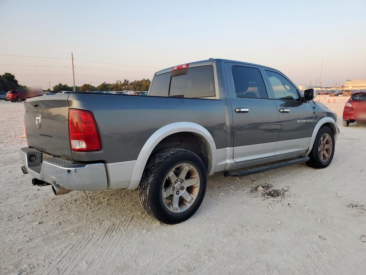 DODGE RAM 1500 LARAMIE