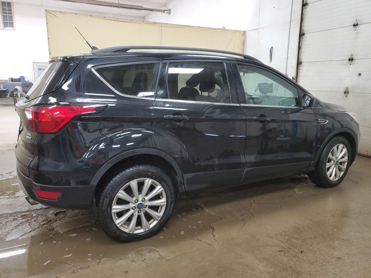FORD ESCAPE SEL