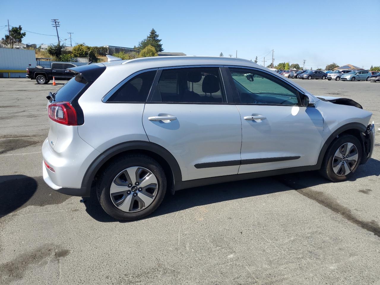 KIA NIRO EX