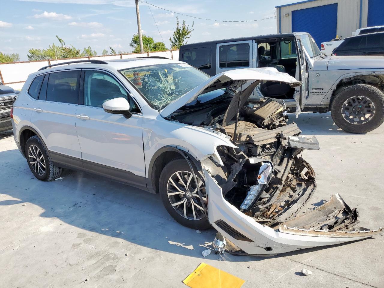 VOLKSWAGEN TIGUAN SE