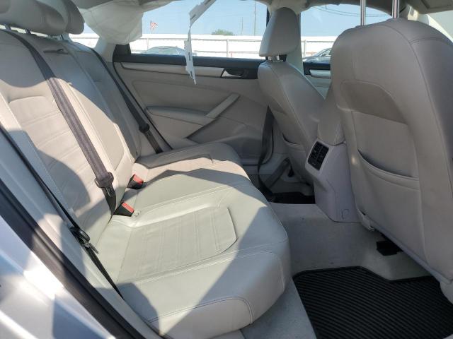 2015 VOLKSWAGEN PASSAT SE 1VWBS7A34FC004741