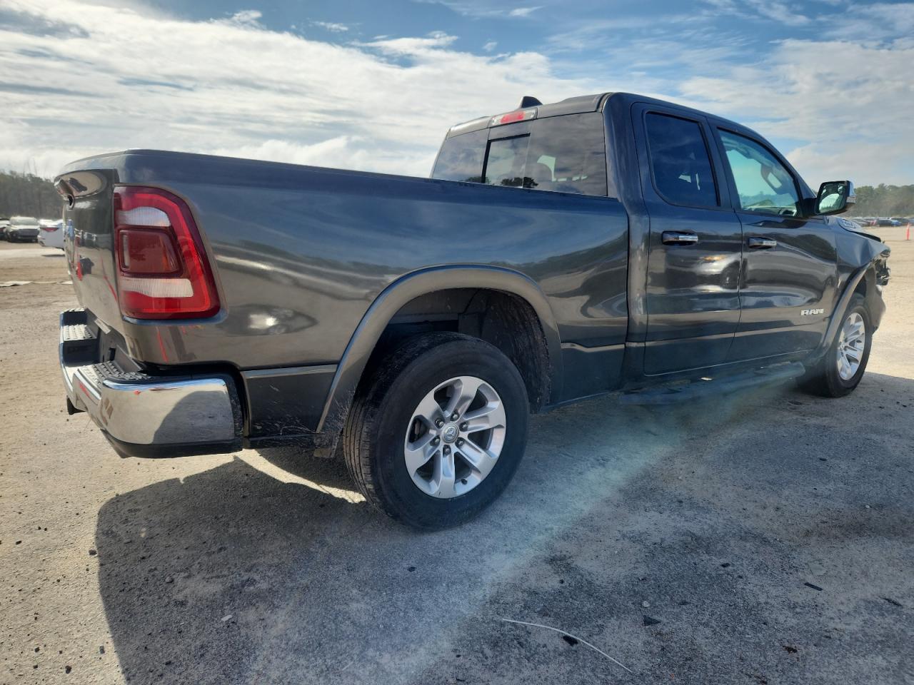 RAM 1500 LARAMIE