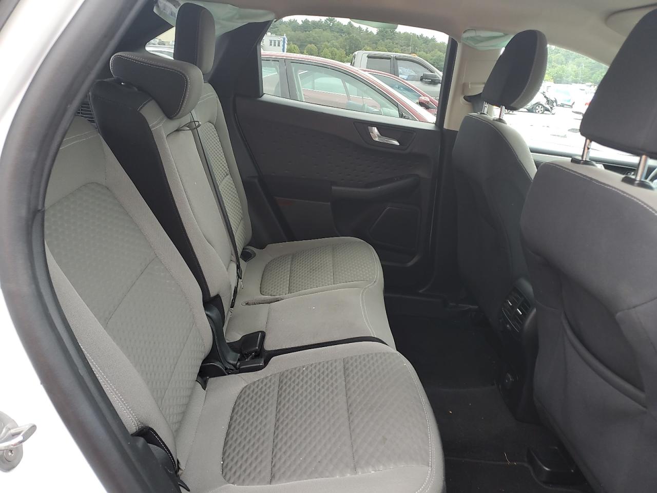FORD ESCAPE SE SPORT