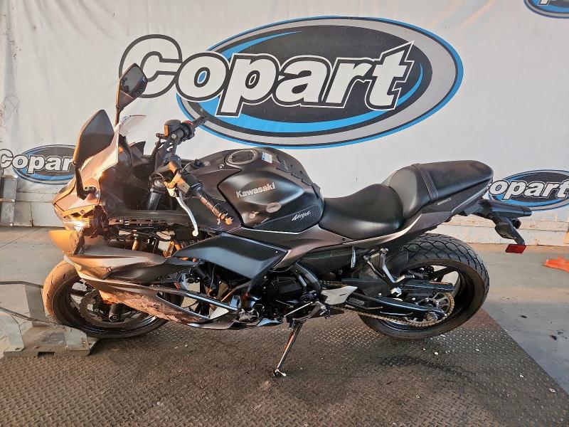 2022 KAWASAKI EX650 N ML5EXEN15NDA50700