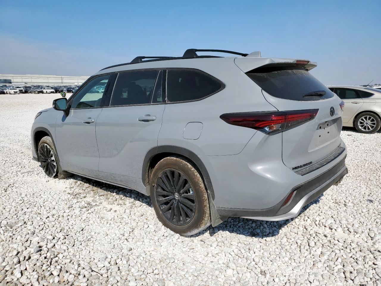 TOYOTA HIGHLANDER LE