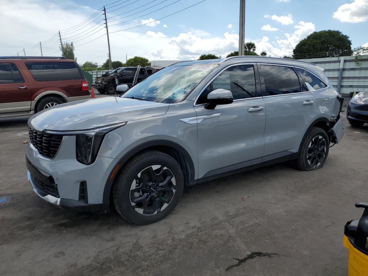 Lot #3302704007 2024 KIA SORENTO S