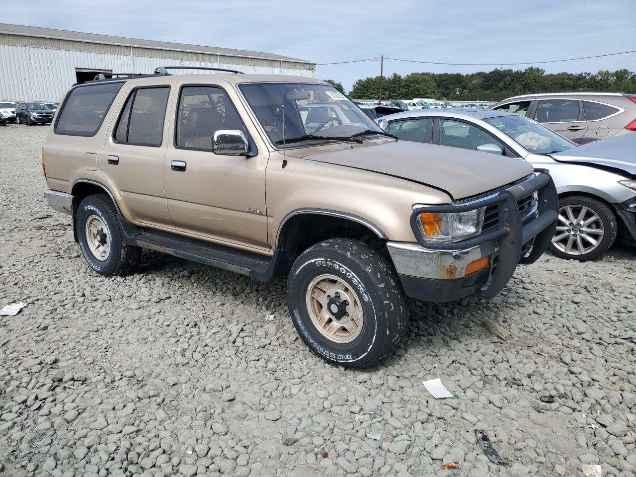 Lot #3296965841 1995 TOYOTA 4RUNNER VN