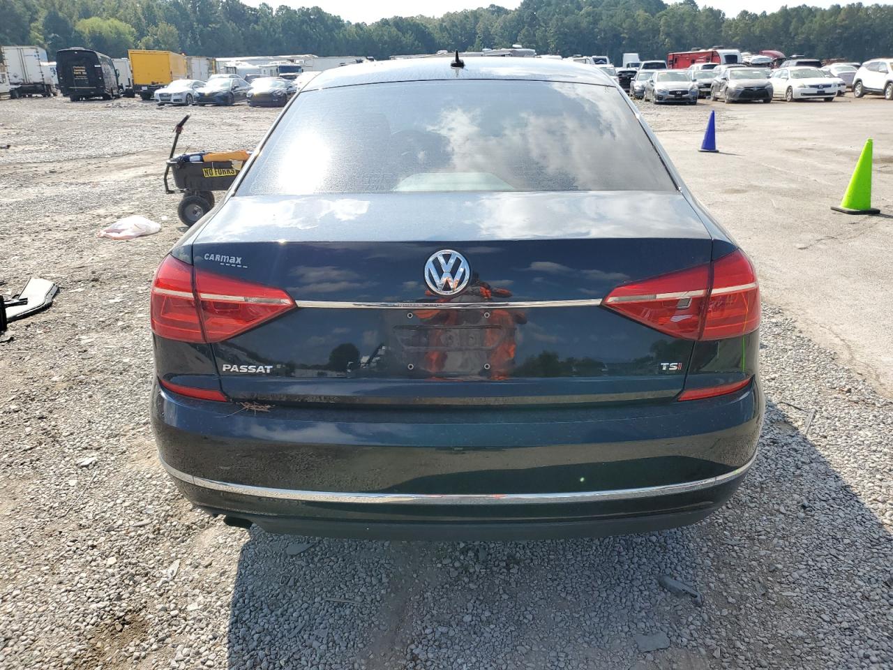 VOLKSWAGEN PASSAT S