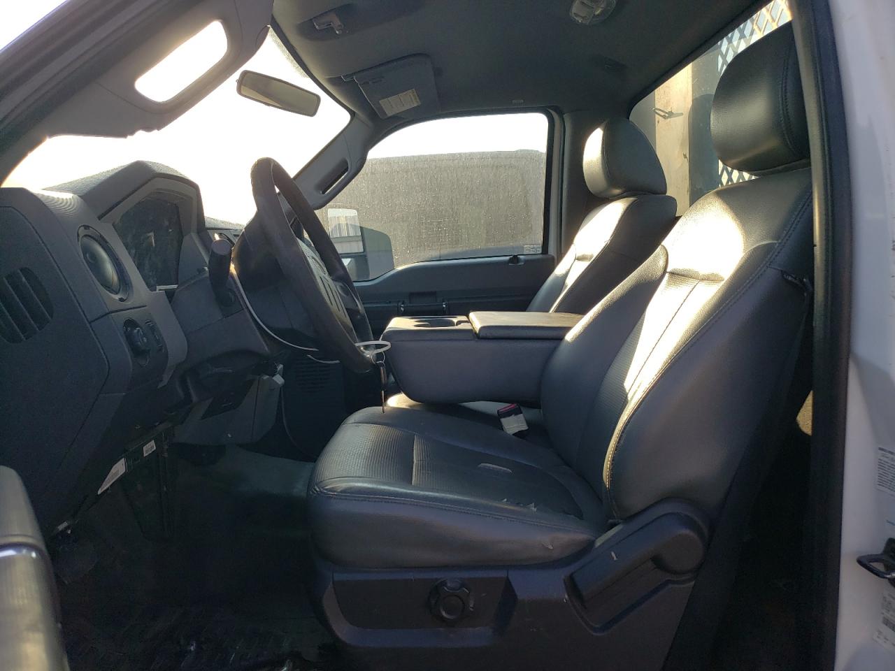 FORD F-550 SUPER DUTY