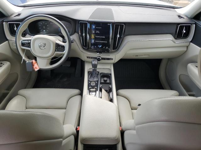 2018 VOLVO XC60 T5 IN YV4102RL5J1029984