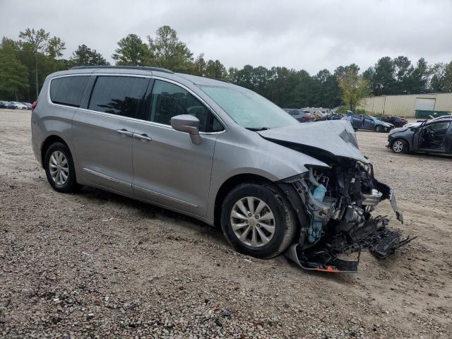 2017 CHRYSLER PACIFICA TOURING L 2C4RC1BG7HR688725