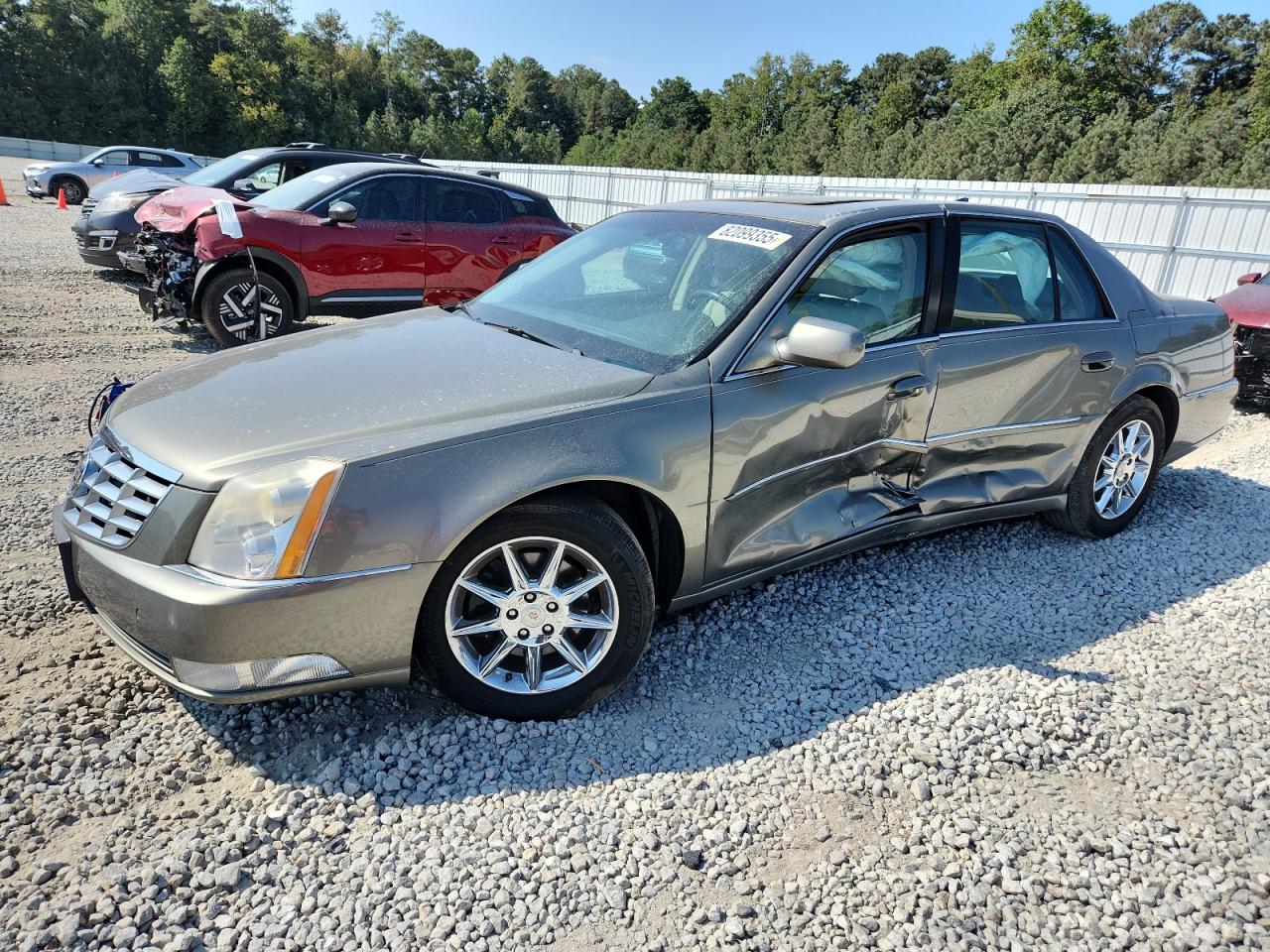 CADILLAC DTS LUXURY COLLECTION