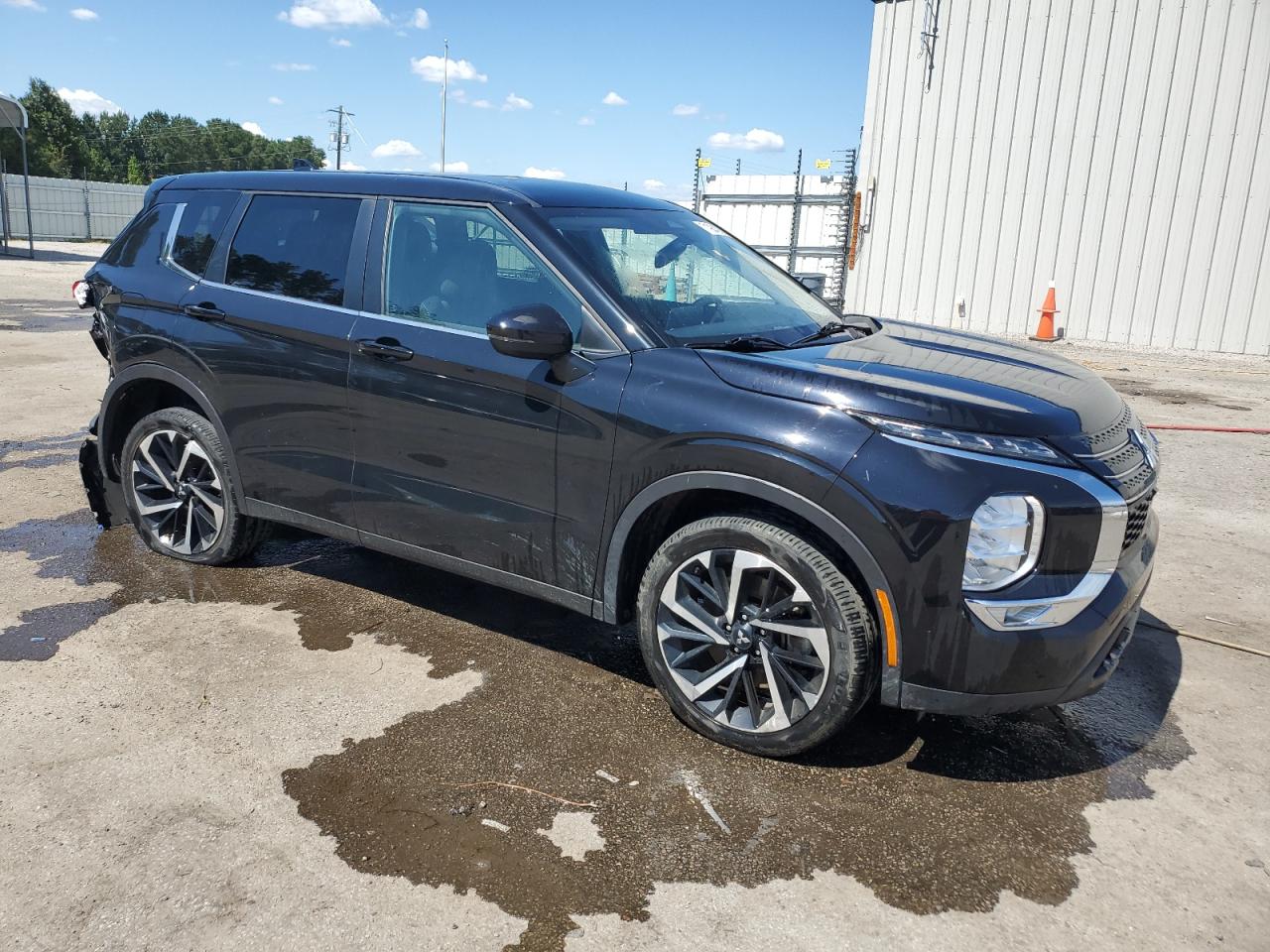 MITSUBISHI OUTLANDER ES