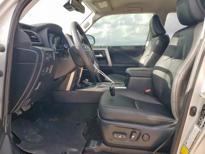 2024 TOYOTA 4RUNNER SR JTESU5JR8R6246727