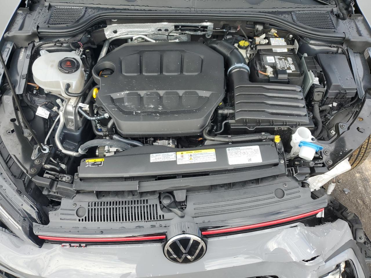 VOLKSWAGEN GOLF GTI SE