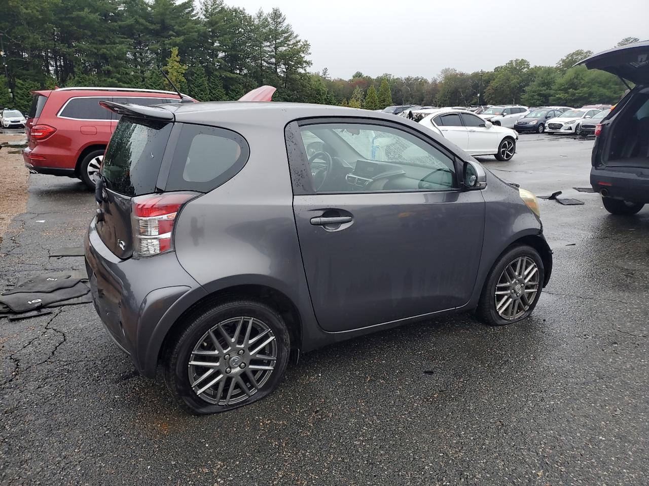 TOYOTA SCION IQ