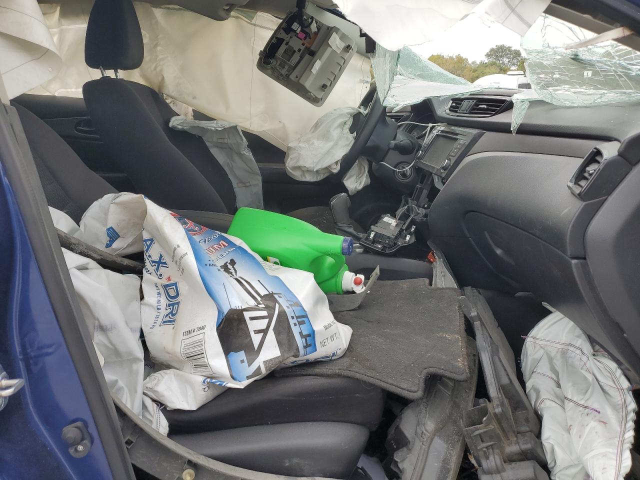 NISSAN ROGUE SPORT S