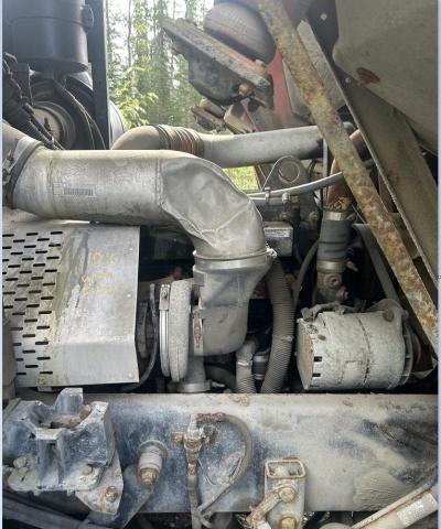 2000 PETERBILT 320 #3240960195