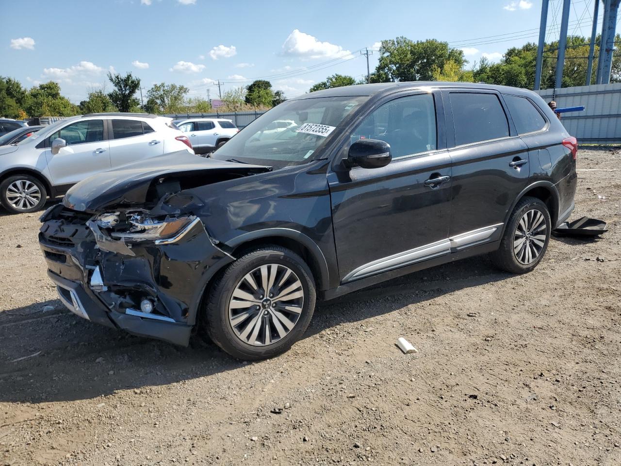 MITSUBISHI OUTLANDER SE