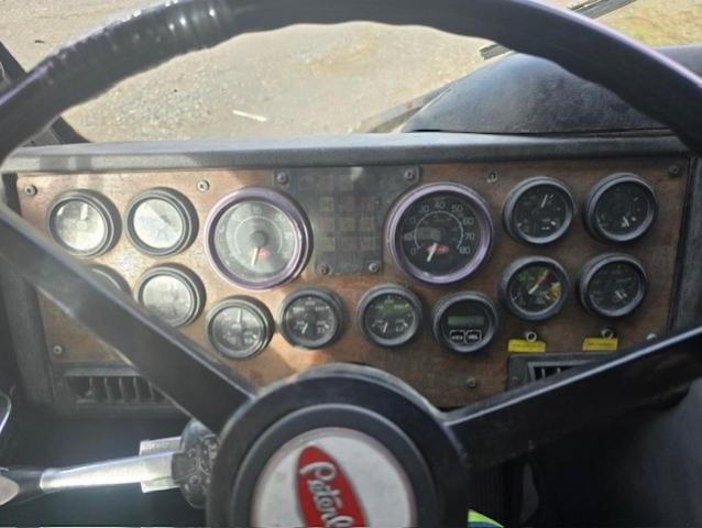 2000 PETERBILT 320 #3240960195