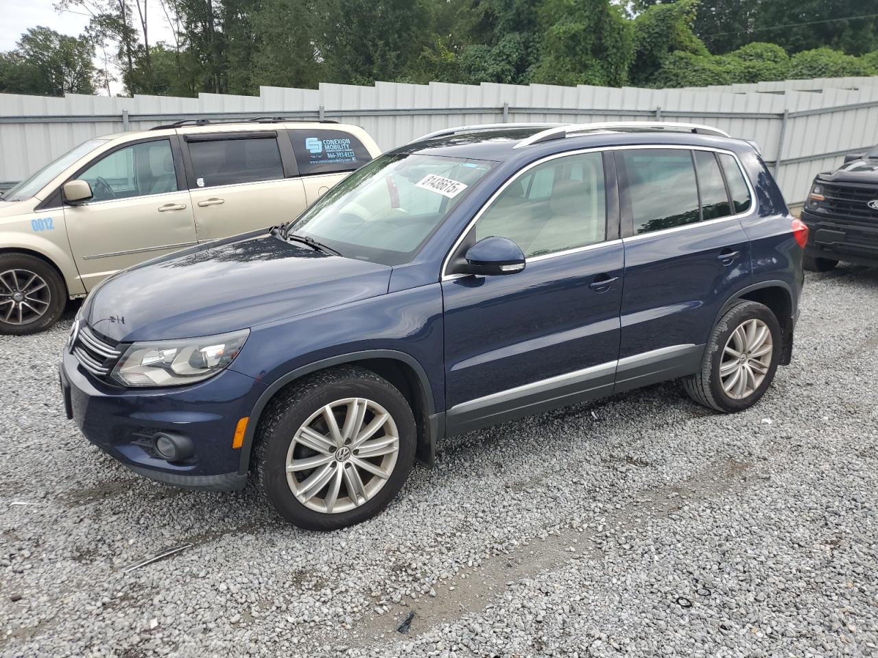 VOLKSWAGEN TIGUAN S