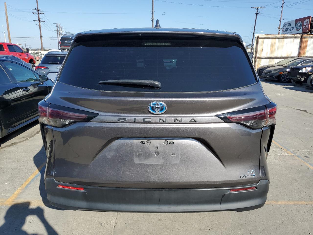 Lot #3255365404 2023 TOYOTA SIENNA LE