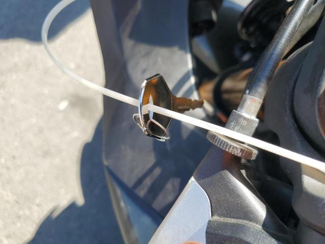 2019 YAMAHA YZFR3 - MH3RH17Y8KK002024