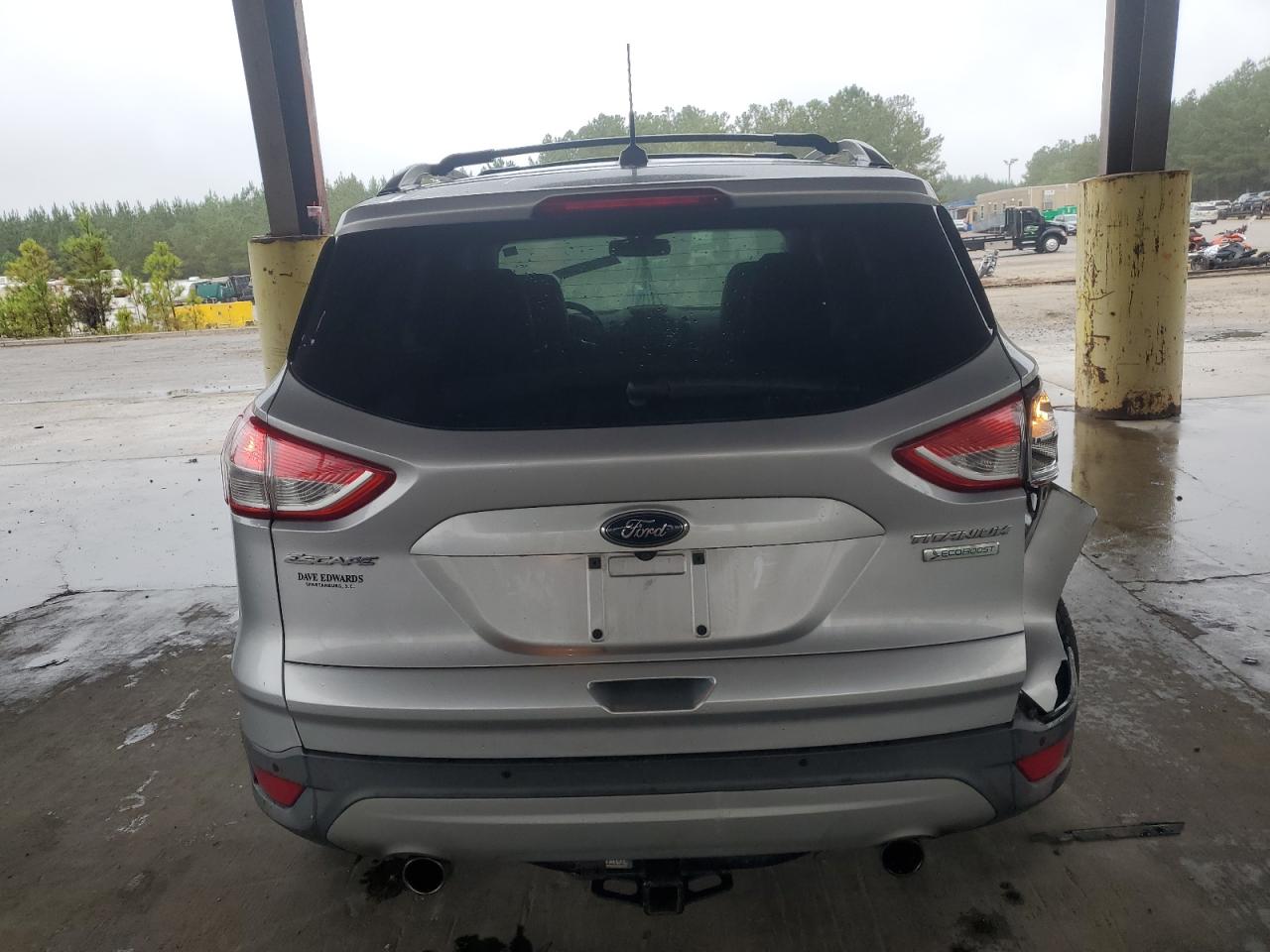 FORD ESCAPE TITANIUM
