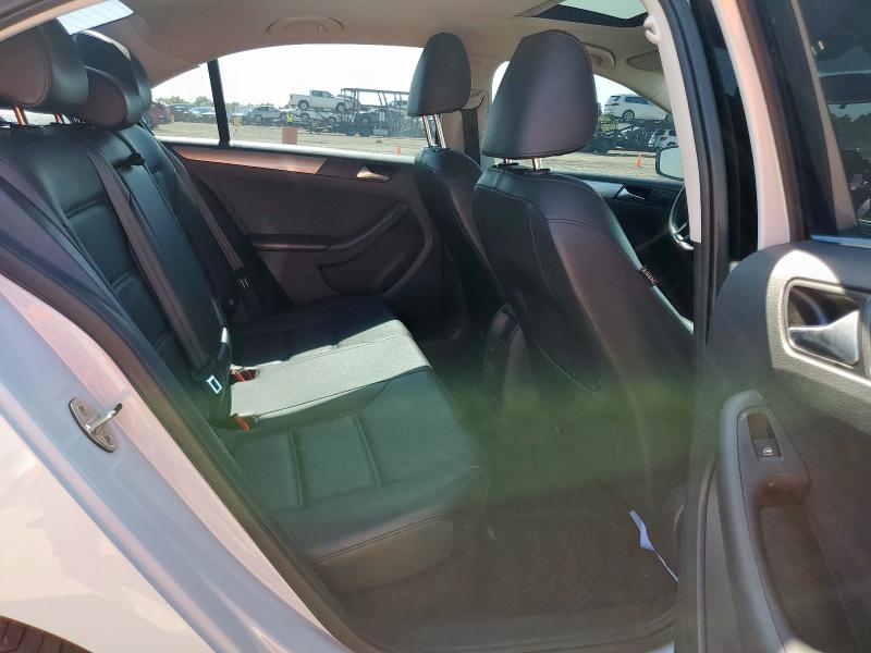 2017 VOLKSWAGEN JETTA SE - 3VWDB7AJ4HM285724