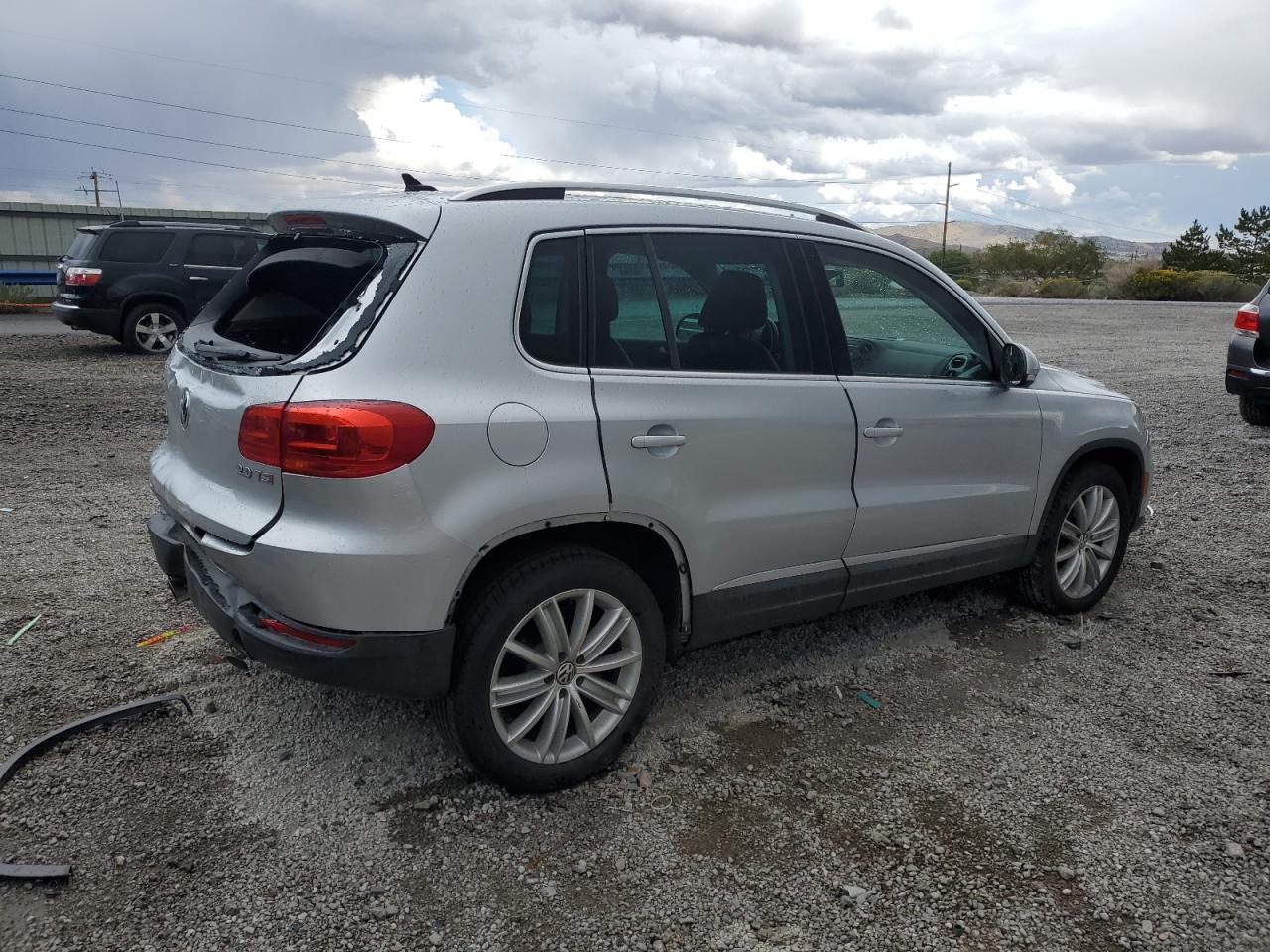 VOLKSWAGEN TIGUAN S