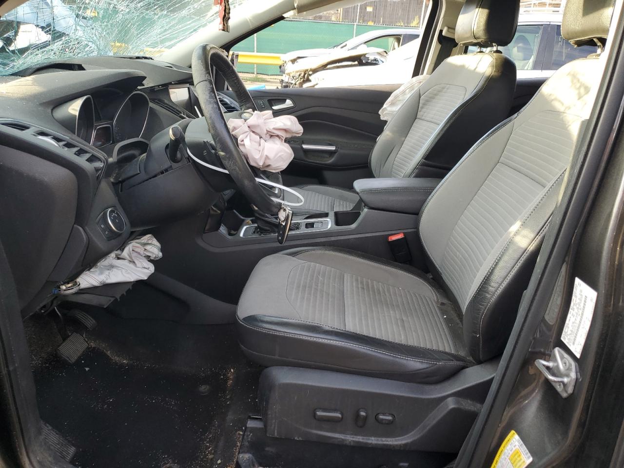 FORD ESCAPE TITANIUM