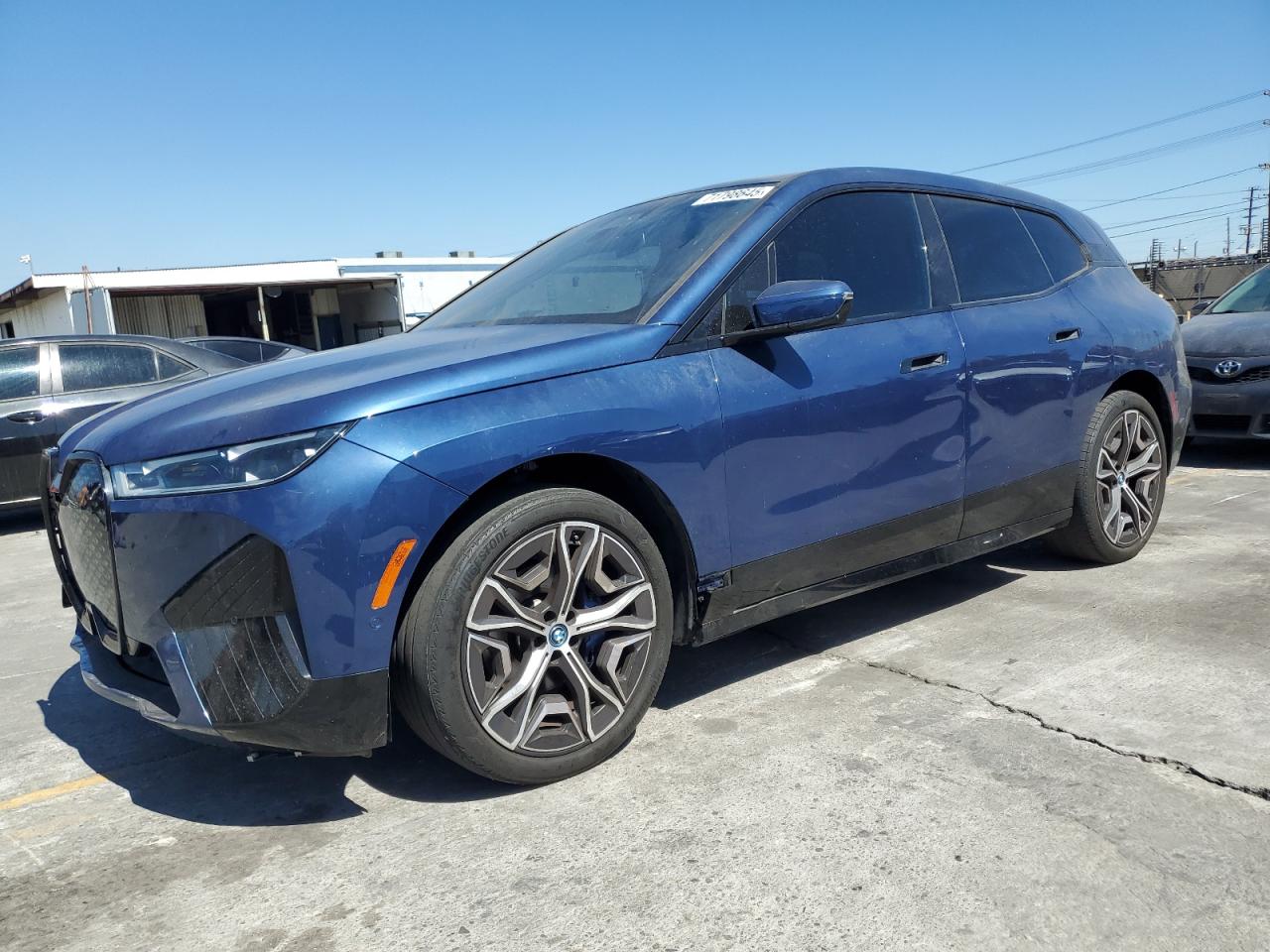  Salvage BMW Ix Xdrive5