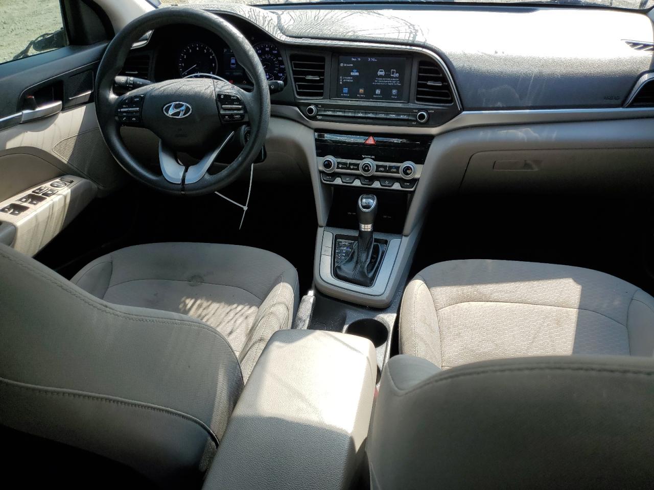 HYUNDAI ELANTRA SEL