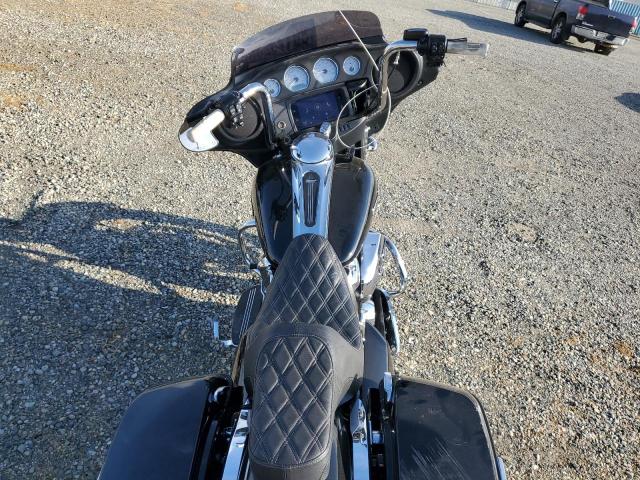 2023 HARLEY-DAVIDSON FLHX 1HD1KBC24PB615252