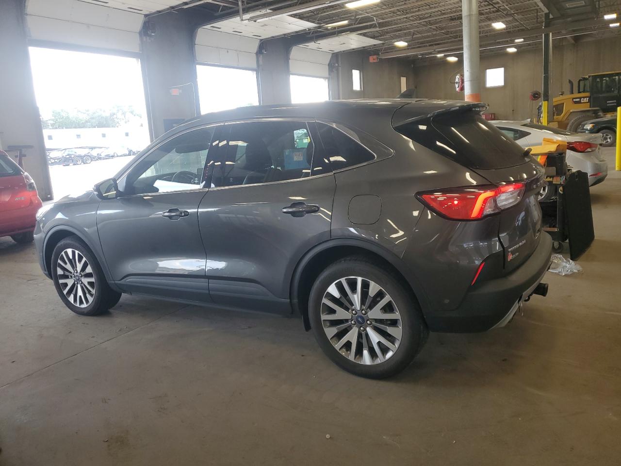 FORD ESCAPE TITANIUM