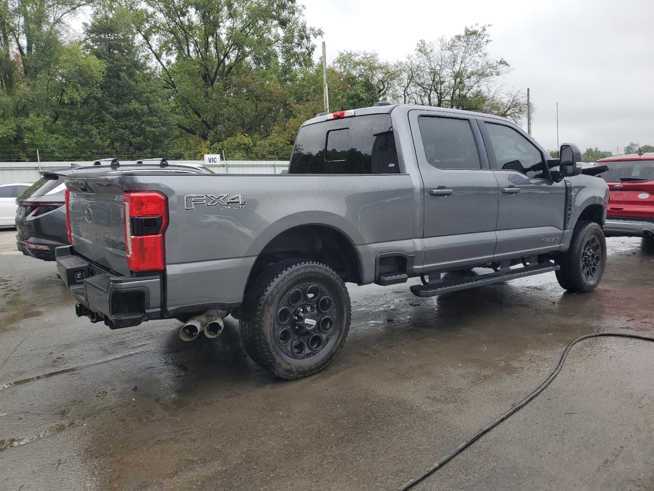 FORD F-350 SUPER DUTY